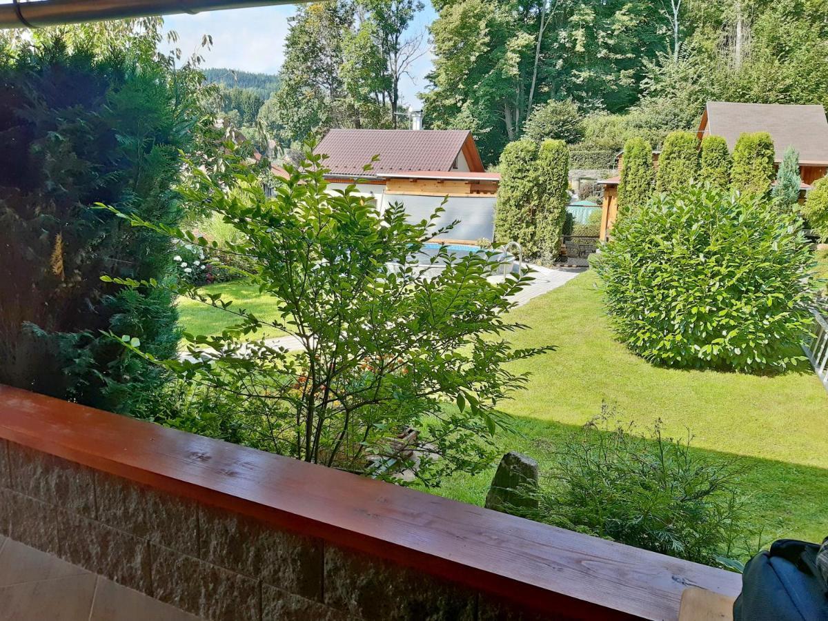 Chata U Lesa Svoboda nad Upou Exterior photo